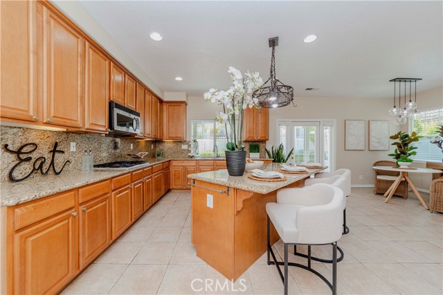 2142 Root Street, Fullerton CA: https://media.crmls.org/medias/d08141df-ab45-4921-ba57-36a00b48ec9a.jpg