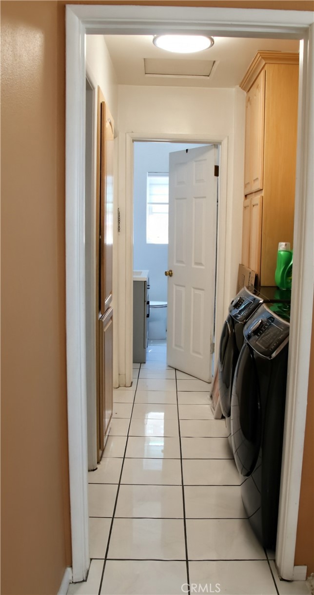 https://media.crmls.org/medias/d081a783-d668-44a5-bbab-e90673562b9e.jpg?preset=X-Large