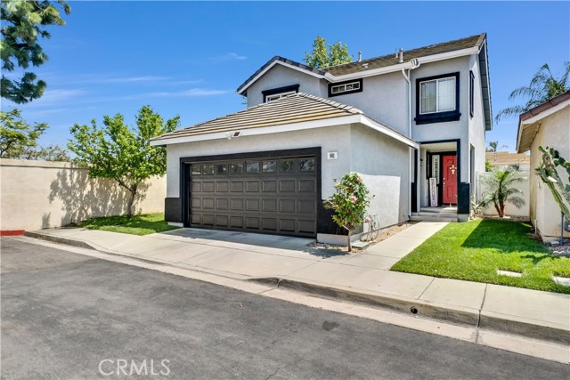 Detail Gallery Image 1 of 39 For 961 Blossomcreek Ln, Corona,  CA 92878 - 3 Beds | 2/1 Baths