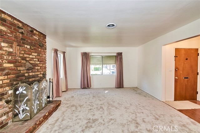 Image 4 of 30 For 30 North Vega Street