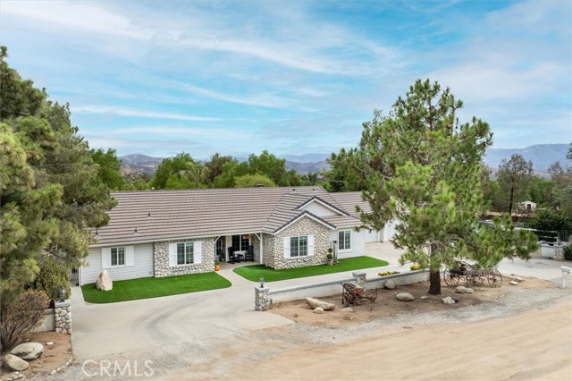 Detail Gallery Image 1 of 66 For 33314 Pewter Rd, Agua Dulce,  CA 91390 - 4 Beds | 2 Baths