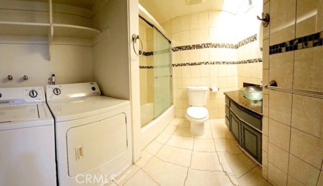 Detail Gallery Image 20 of 21 For 21040 Parthenia St #13,  Canoga Park,  CA 91304 - 2 Beds | 2 Baths