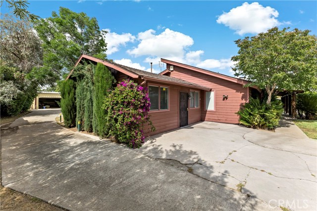 5171 E Grant Avenue, Fresno, CA, 93727 5171 E Grant Avenue, Fresno, CA, 93727