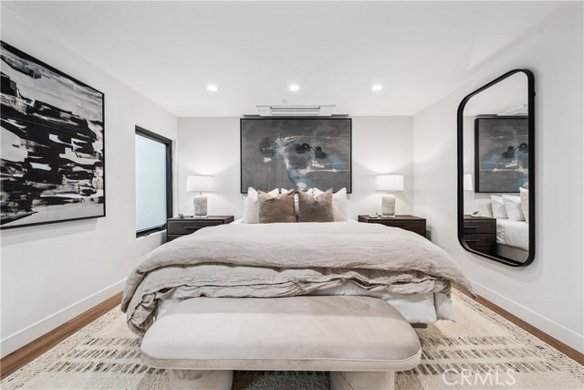 1264 Ozeta Terrace, West Hollywood CA: https://media.crmls.org/medias/d0852705-ceec-49d0-8448-8e8f3bb611f2.jpg