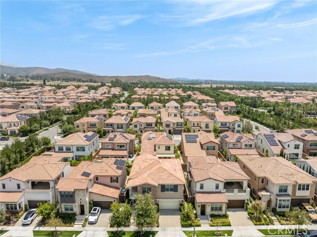 126 Paxton, Irvine CA: https://media.crmls.org/medias/d085a1b5-0c2f-4317-84fb-9334b0a98537.jpg