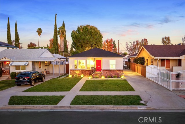 Detail Gallery Image 39 of 49 For 5052 Newcastle, Encino,  CA 91316 - 3 Beds | 2 Baths