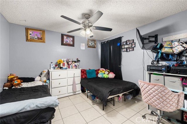 12597 Jalepeno Avenue, Chino CA: https://media.crmls.org/medias/d0861767-13bd-4ee9-b696-56c7d159f738.jpg