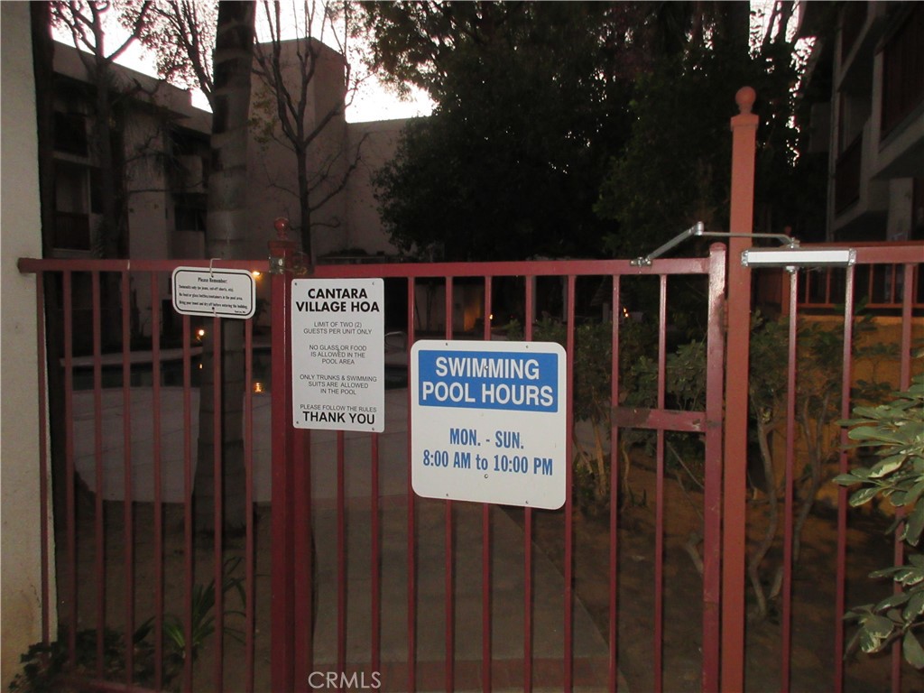 https://media.crmls.org/medias/d0864604-7697-4137-968f-bfbaf650c28c.jpg?preset=X-Large