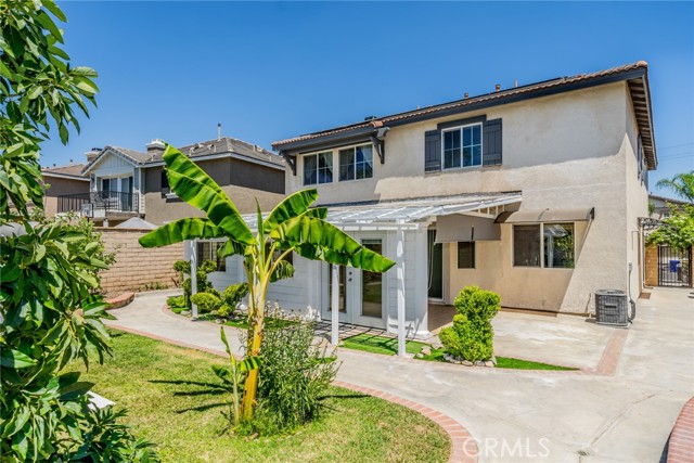 7942 Hemingway Court, Fontana, California 92336, 5 Bedrooms Bedrooms, ,2 BathroomsBathrooms,Single Family Residence,For Sale,Hemingway,IV24155242