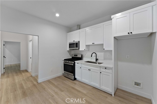 Detail Gallery Image 5 of 20 For 752 E 17th St, Los Angeles,  CA 90021 - – Beds | – Baths
