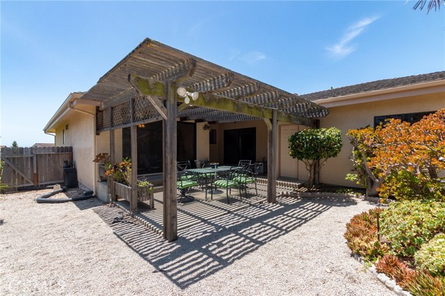 250 Coral Court, Pismo Beach CA: https://media.crmls.org/medias/d087968f-61af-4ca6-a717-0f3de5cb9f5d.jpg