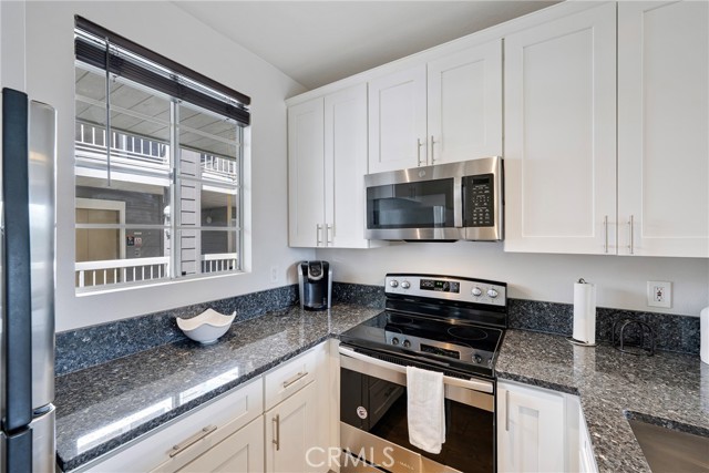 Detail Gallery Image 6 of 57 For 20301 Bluffside Circle #315,  Huntington Beach,  CA 92646 - 1 Beds | 1 Baths