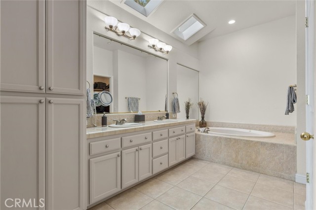 Detail Gallery Image 18 of 45 For 3187 Ventana Ct, Chico,  CA 95928 - 3 Beds | 3/1 Baths