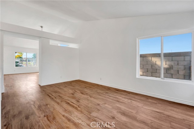 Detail Gallery Image 17 of 44 For 2031 Thomas Dr, Lancaster,  CA 93535 - 5 Beds | 2 Baths