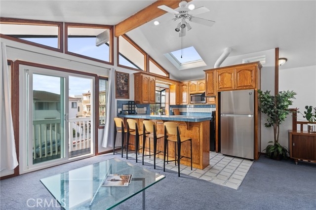 Detail Gallery Image 14 of 42 For 208 Marine Ave, Manhattan Beach,  CA 90266 - 3 Beds | 2 Baths