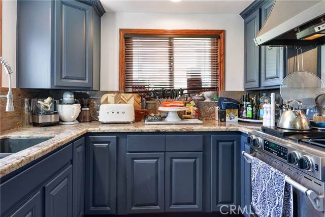 2642 Westminster Place, Costa Mesa CA: https://media.crmls.org/medias/d08bd21d-9bef-46f1-8343-ccdfa876e172.jpg