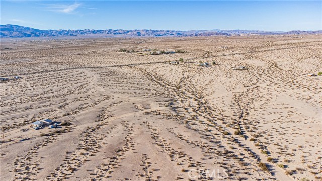 Detail Gallery Image 18 of 29 For 71531 Pioneer Trl, Twentynine Palms,  CA 92277 - – Beds | – Baths