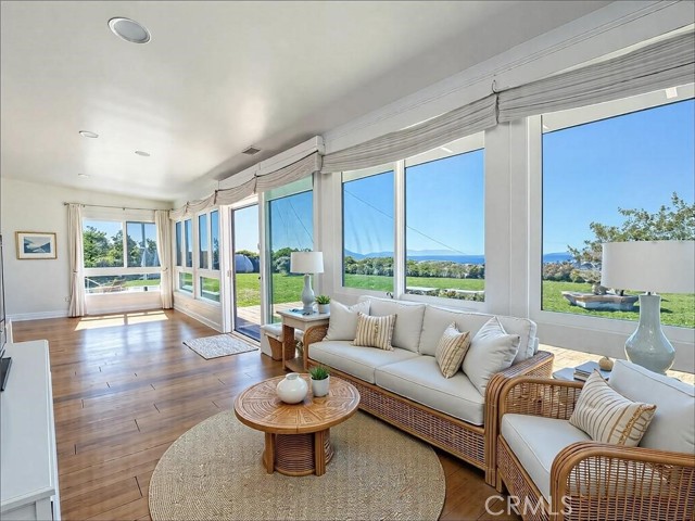 4348 Exultant Drive, Rancho Palos Verdes CA: https://media.crmls.org/medias/d08d1f24-7ac1-4255-a07d-ced53320d340.jpg