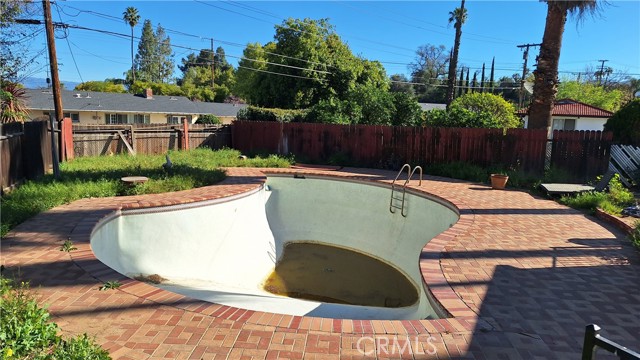 Detail Gallery Image 7 of 30 For 2327 Fairview, Riverside,  CA 92506 - 3 Beds | 1/1 Baths