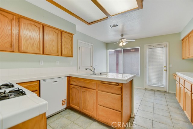 Detail Gallery Image 17 of 32 For 11241 Pleasant Hills Dr, Apple Valley,  CA 92308 - 2 Beds | 2 Baths