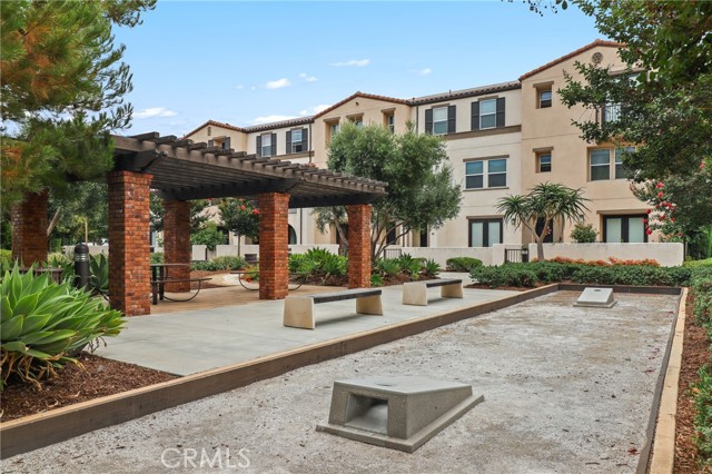 649 W Foothill Boulevard, Glendora CA: https://media.crmls.org/medias/d08e226f-f7f1-4a52-9c05-fd6f965eac53.jpg