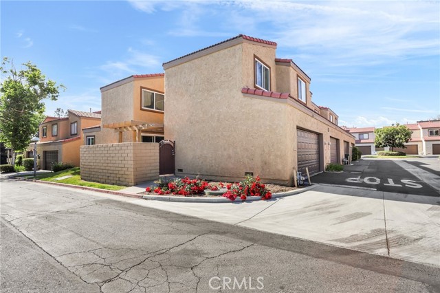 Detail Gallery Image 23 of 38 For 2766 via Hacienda #102,  Fullerton,  CA 92835 - 3 Beds | 2/1 Baths