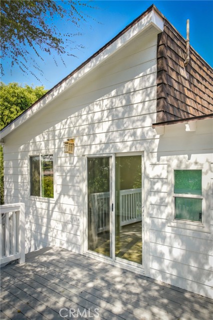 Detail Gallery Image 10 of 26 For 6150 Strickland Ave, Los Angeles,  CA 90042 - 3 Beds | 2 Baths