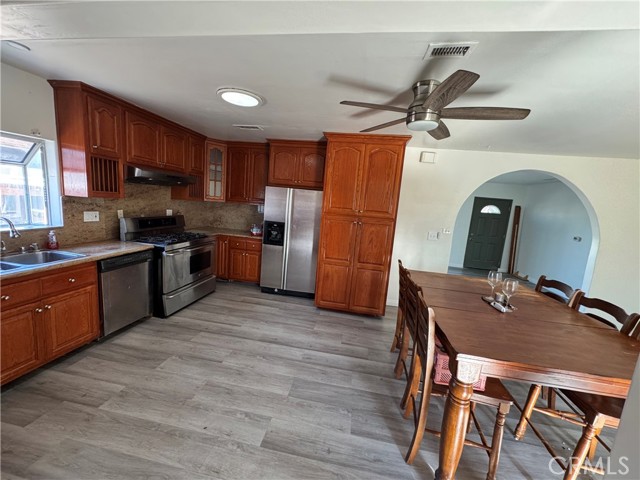 Detail Gallery Image 9 of 15 For 12828 Hensel St, Baldwin Park,  CA 91706 - 2 Beds | 2 Baths