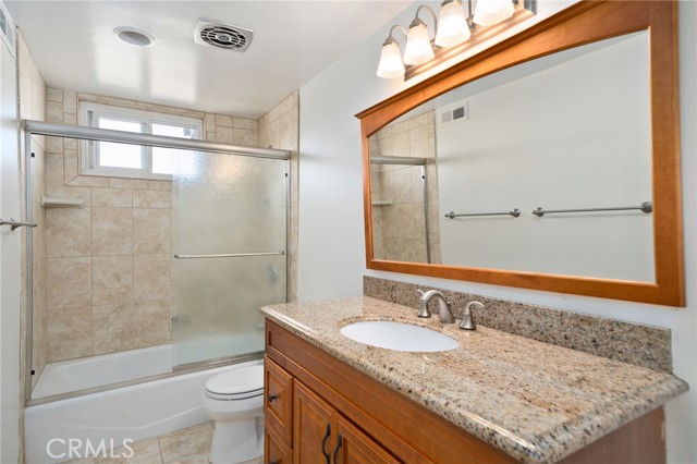 3832 Holden Circle, Los Alamitos CA: https://media.crmls.org/medias/d08fc809-838b-4d36-99af-54f7105411a5.jpg
