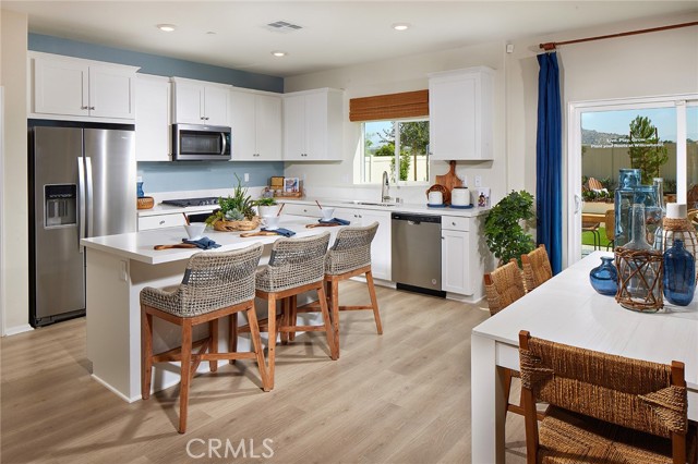 Detail Gallery Image 6 of 19 For 1863 Mckenna St, San Jacinto,  CA 92582 - 4 Beds | 3/1 Baths