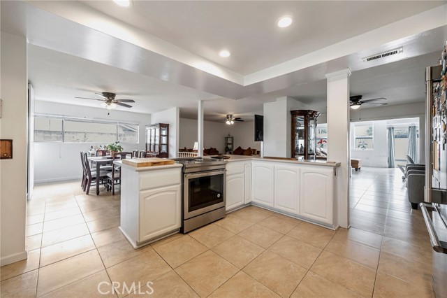 1363 N San Antonio Ave, Upland CA: https://media.crmls.org/medias/d09110e7-269b-4067-af0e-4d1485e29cd3.jpg