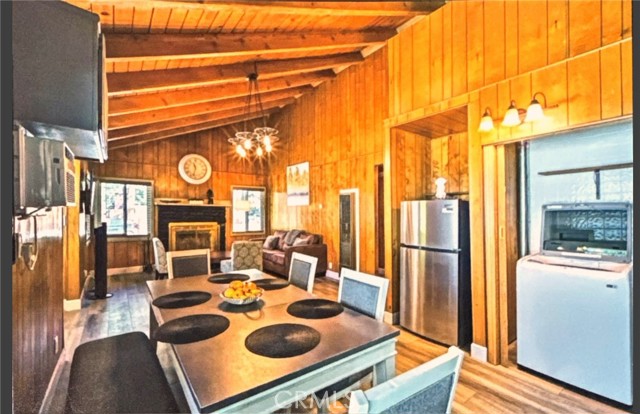 Detail Gallery Image 3 of 29 For 41667 Brownie Ln, Big Bear Lake,  CA 92315 - – Beds | – Baths