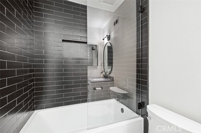 Detail Gallery Image 16 of 31 For 1063 Redding Ave, Costa Mesa,  CA 92626 - 4 Beds | 2 Baths