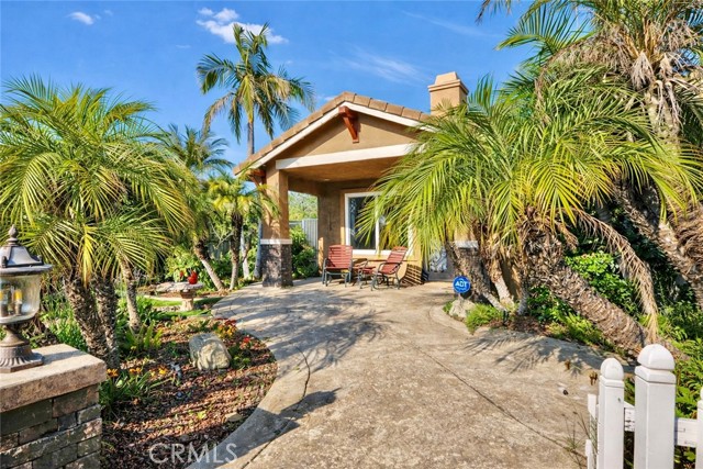 Detail Gallery Image 2 of 46 For 3585 Ambrose, Corona,  CA 92882 - 5 Beds | 3/1 Baths