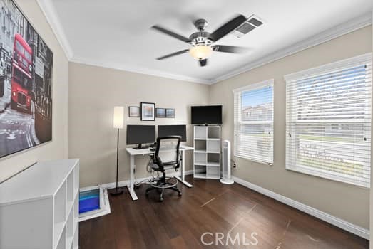 145 Buckthorn Way, Corona CA: https://media.crmls.org/medias/d091dc95-65bb-4e5e-be55-501cd73150b0.jpg
