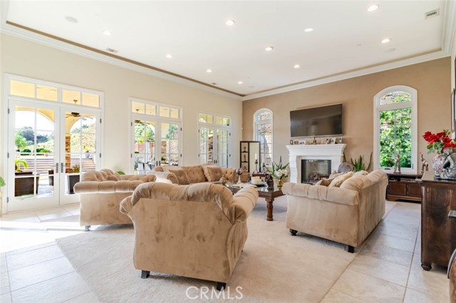 Detail Gallery Image 30 of 72 For 10817 W Stallion Ranch Rd, Sunland,  CA 91040 - 5 Beds | 6 Baths