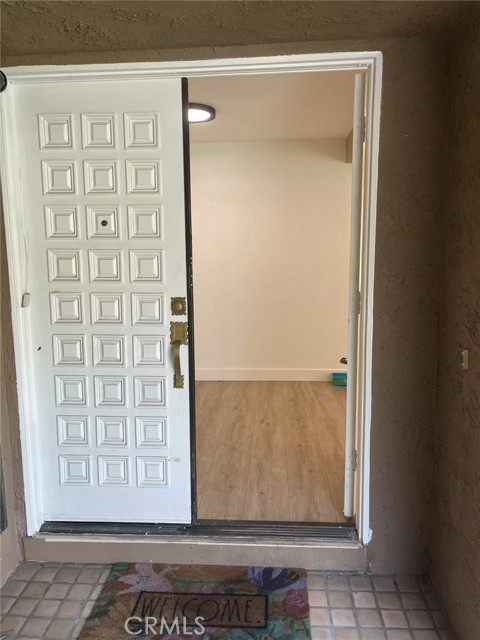 Detail Gallery Image 4 of 43 For 6401 E Nohl Ranch Rd #78,  Anaheim,  CA 92807 - 4 Beds | 2/1 Baths