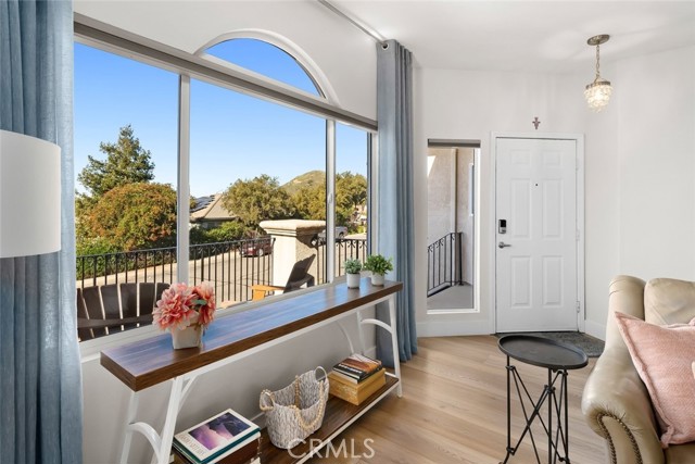 Detail Gallery Image 10 of 71 For 4584 Spanish Oaks Drive, San Luis Obispo,  CA 93401 - 5 Beds | 3/1 Baths