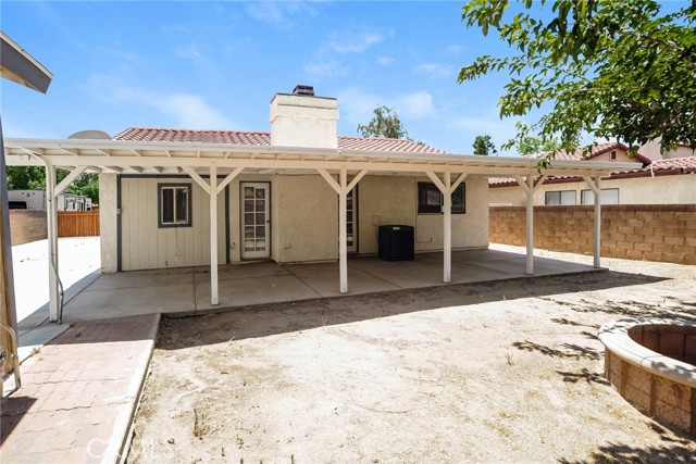 1115 E Avenue J6, Lancaster CA: https://media.crmls.org/medias/d09394b8-5bd9-433f-8946-62d79cf5eec6.jpg