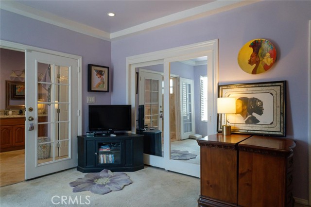 3815 Welland Avenue, Los Angeles CA: https://media.crmls.org/medias/d093f508-1d6b-47db-a5df-39c26d5004b8.jpg