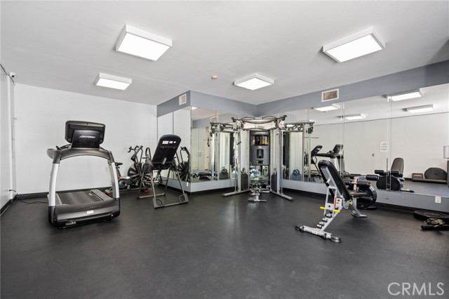 Detail Gallery Image 16 of 21 For 19350 Sherman Way #338,  Reseda,  CA 91335 - 2 Beds | 2 Baths