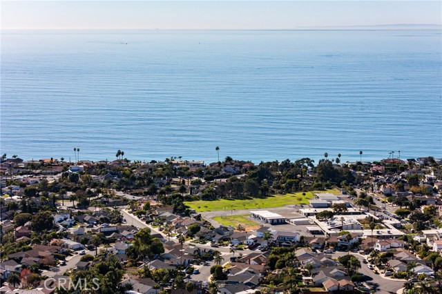 4101 Calle Mayo, San Clemente CA: https://media.crmls.org/medias/d09496eb-0edc-476a-898e-2532cfce6b89.jpg