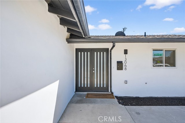 Detail Gallery Image 4 of 54 For 13068 Mineola St, Arleta,  CA 91331 - 3 Beds | 2 Baths