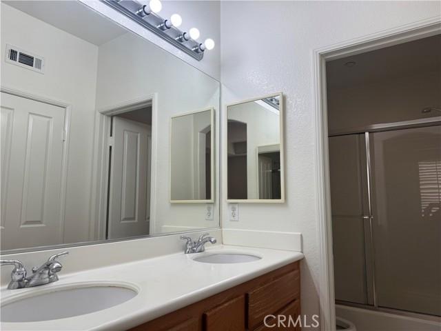 Detail Gallery Image 15 of 43 For 1219 Olson Dr, Fullerton,  CA 92833 - 3 Beds | 2/1 Baths