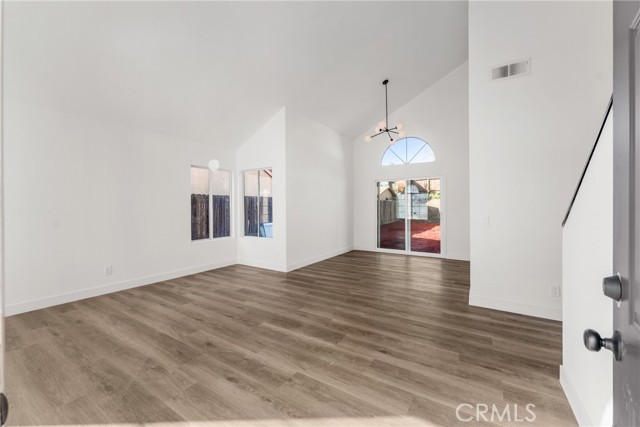 Detail Gallery Image 5 of 41 For 179 S Massachusetts, Lake Elsinore,  CA 92530 - 4 Beds | 3 Baths