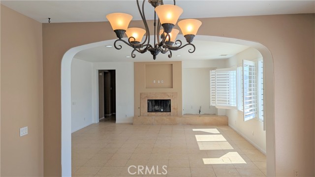 6738 Serrano Avenue, Hesperia CA: https://media.crmls.org/medias/d095d813-0dc1-46ed-9140-dcd592898d34.jpg