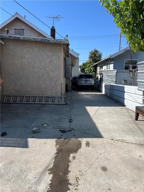 436 55th Street, Los Angeles, California 90011, 3 Bedrooms Bedrooms, ,2 BathroomsBathrooms,Single Family Residence,For Sale,55th,PW24138951