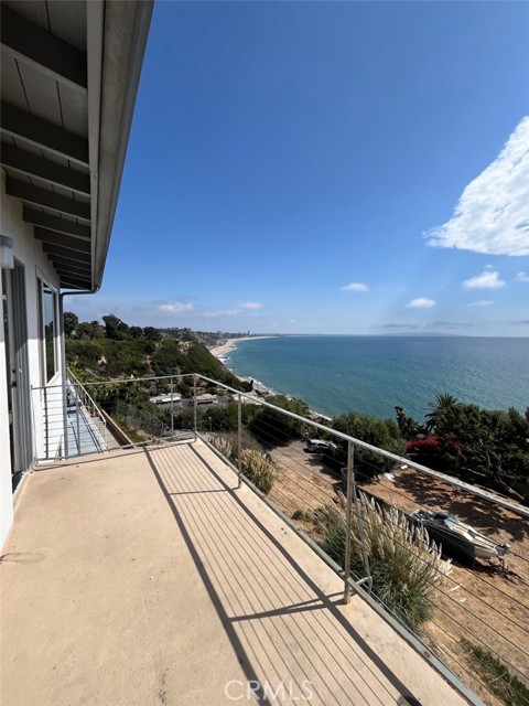 Drew Fenton | 17020 W Sunset Boulevard Pacific Palisades CA | MLS: 6840736