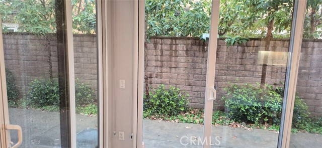 Detail Gallery Image 3 of 4 For 217 Rodeo, Irvine,  CA 92602 - 3 Beds | 2/1 Baths