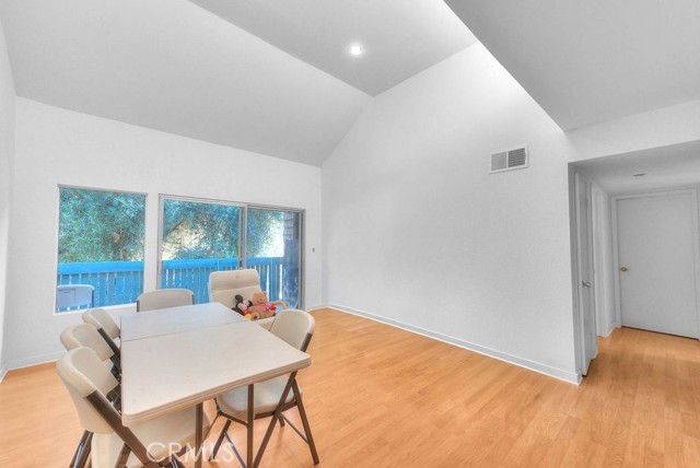 5700 Etiwanda, 212 photo 6